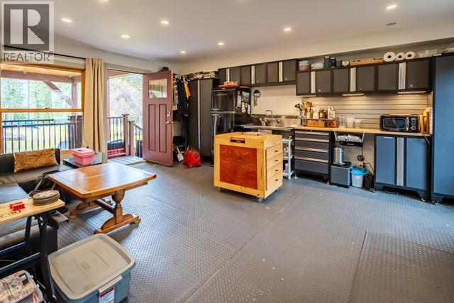 305 Bellevue Street, New Denver, British Columbia  V0G 1S0 - Photo 21 - 10341555