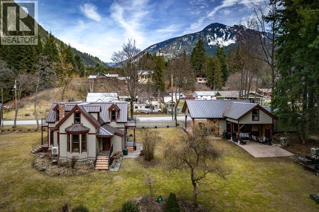 305 Bellevue Street, New Denver, British Columbia  V0G 1S0 - Photo 27 - 10341555