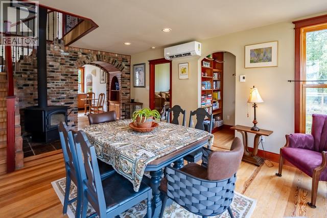 305 Bellevue Street, New Denver, British Columbia  V0G 1S0 - Photo 7 - 10341555