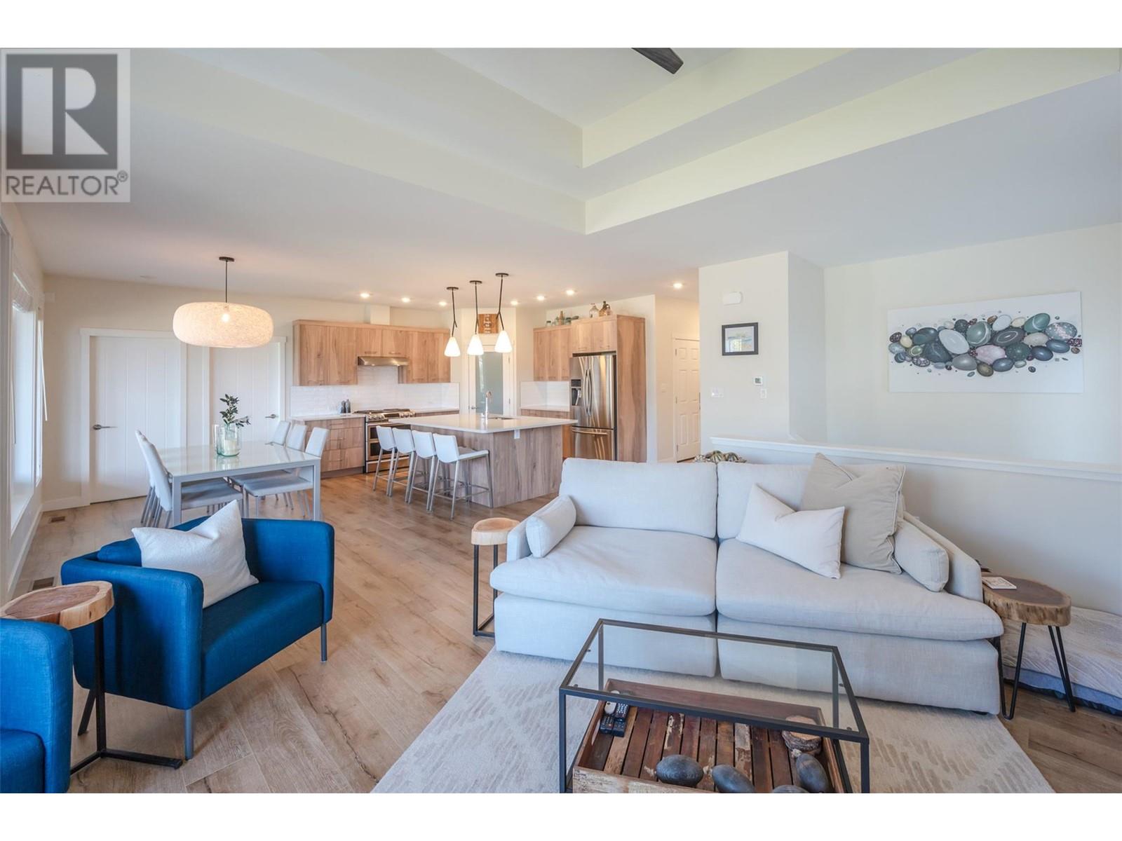 2101 Lawrence Avenue, Penticton, British Columbia  V2A 9G6 - Photo 11 - 10341611