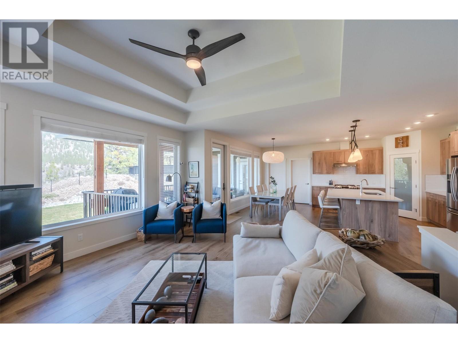 2101 Lawrence Avenue, Penticton, British Columbia  V2A 9G6 - Photo 12 - 10341611