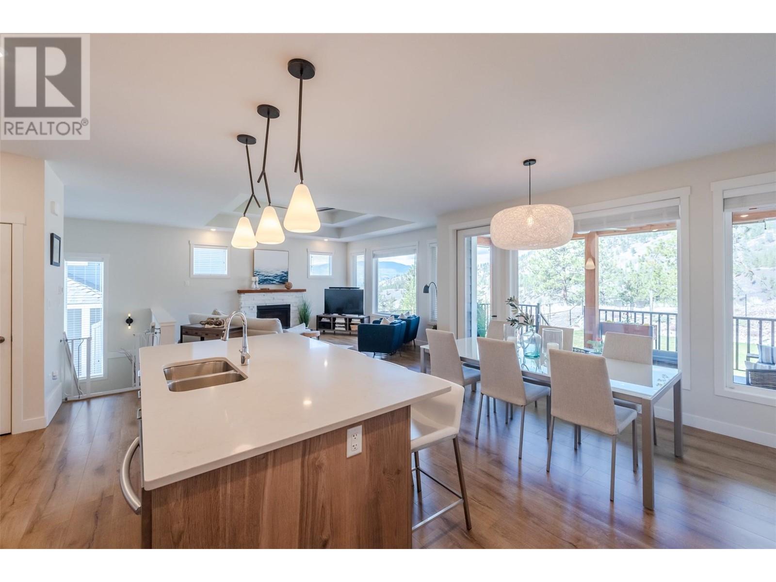 2101 Lawrence Avenue, Penticton, British Columbia  V2A 9G6 - Photo 20 - 10341611