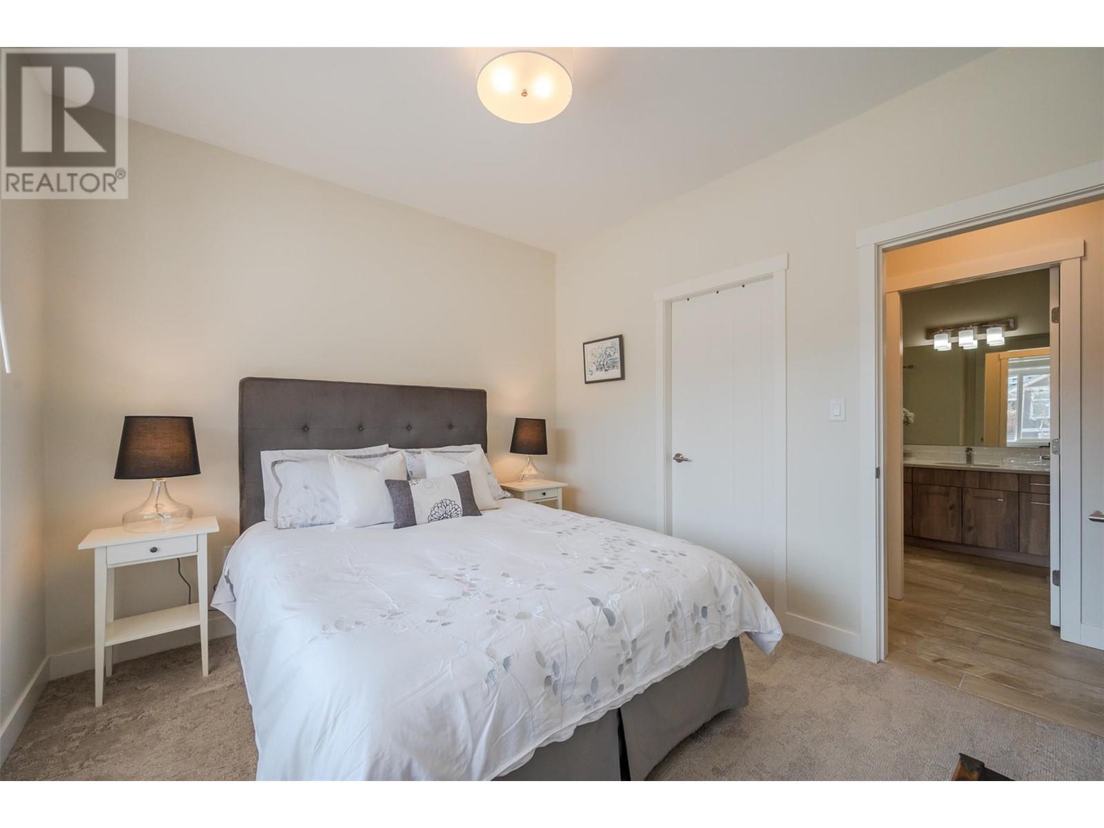 2101 Lawrence Avenue, Penticton, British Columbia  V2A 9G6 - Photo 26 - 10341611