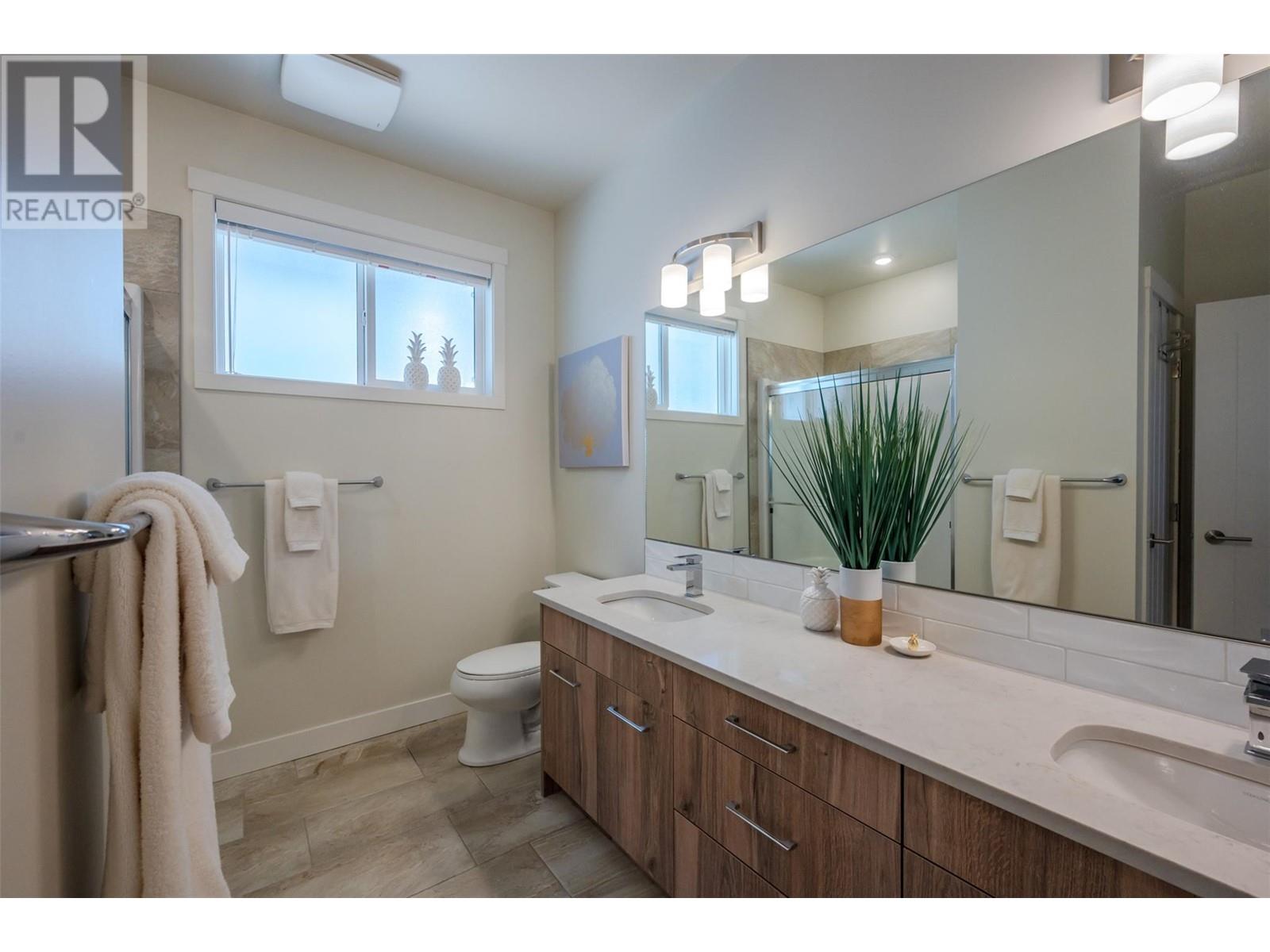 2101 Lawrence Avenue, Penticton, British Columbia  V2A 9G6 - Photo 31 - 10341611