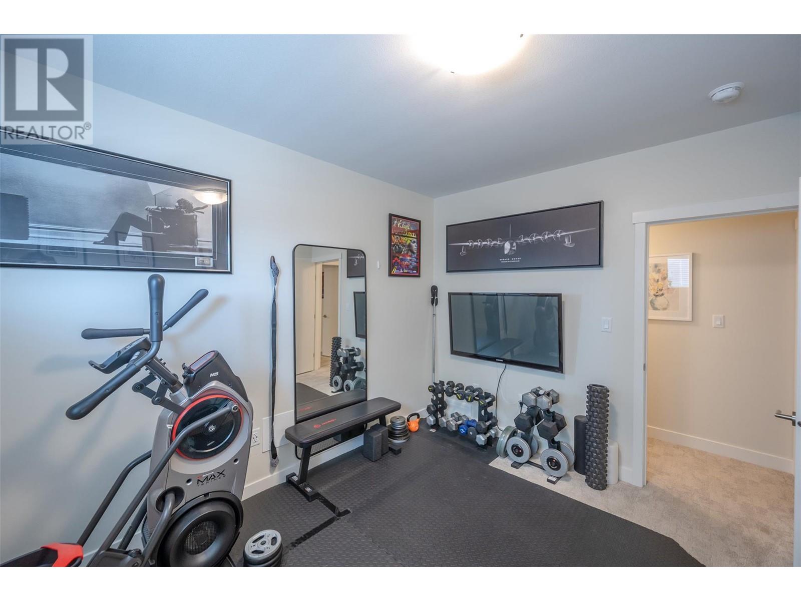2101 Lawrence Avenue, Penticton, British Columbia  V2A 9G6 - Photo 37 - 10341611