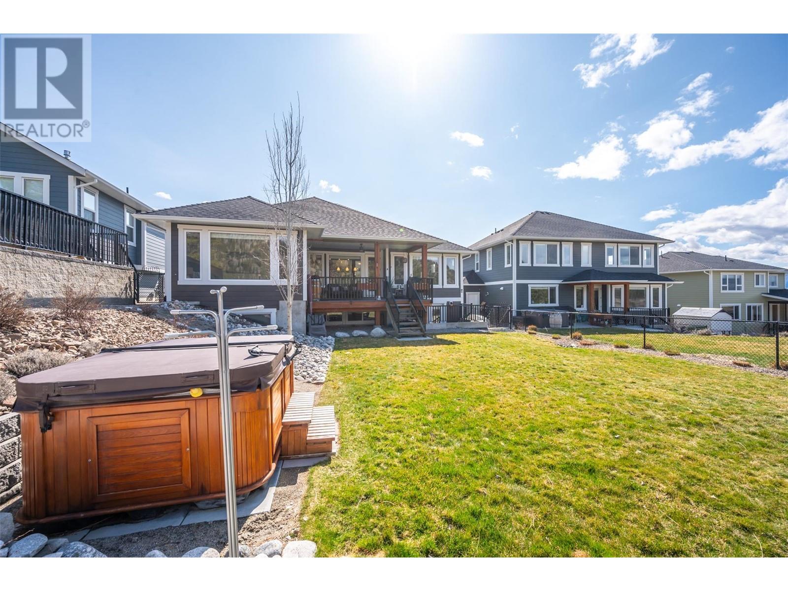 2101 Lawrence Avenue, Penticton, British Columbia  V2A 9G6 - Photo 47 - 10341611