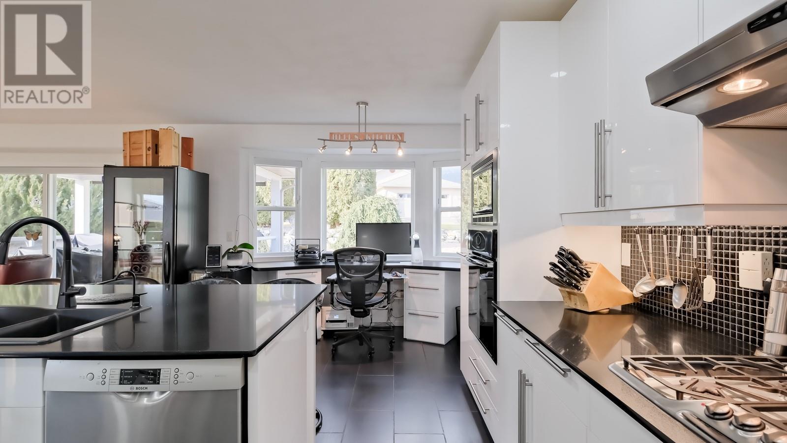 444 Ridge Place, Penticton, British Columbia  V2A 8N7 - Photo 16 - 10341653