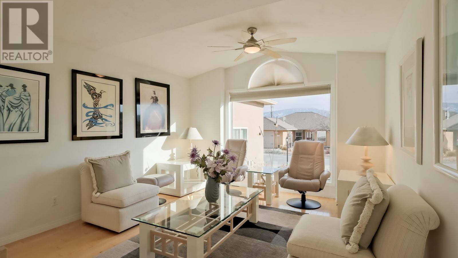 444 Ridge Place, Penticton, British Columbia  V2A 8N7 - Photo 8 - 10341653