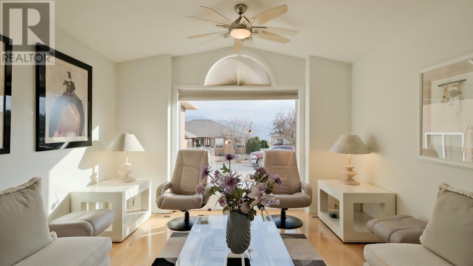 444 Ridge Place, Penticton, British Columbia  V2A 8N7 - Photo 9 - 10341653