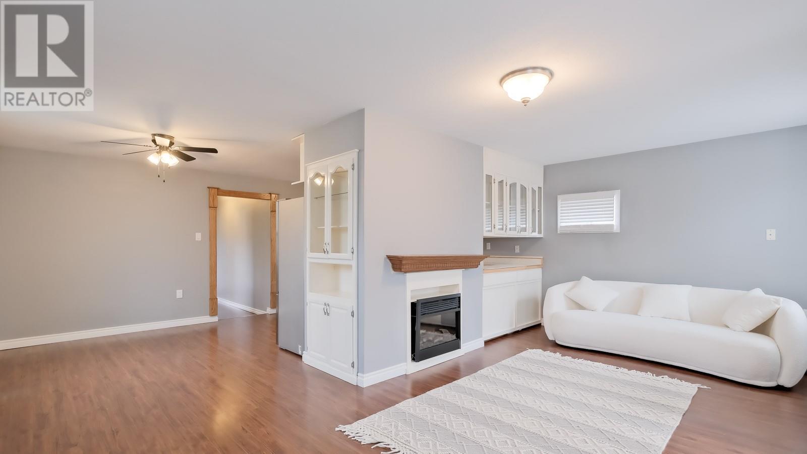 326 Rigsby Street, Penticton, British Columbia  V2A 5S7 - Photo 3 - 10341655