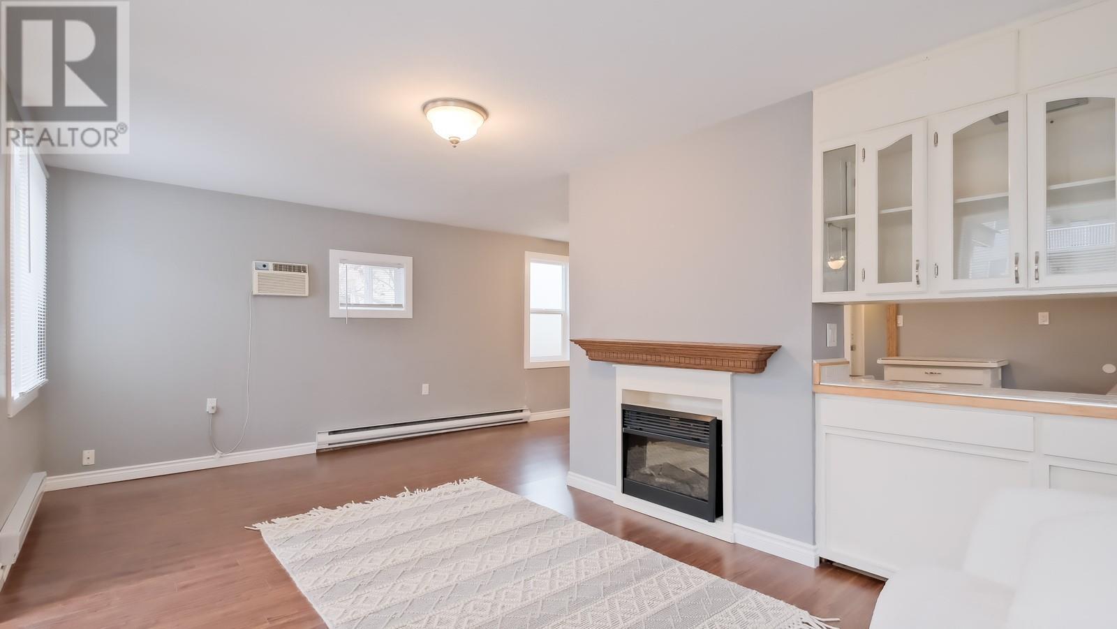 326 Rigsby Street, Penticton, British Columbia  V2A 5S7 - Photo 5 - 10341655