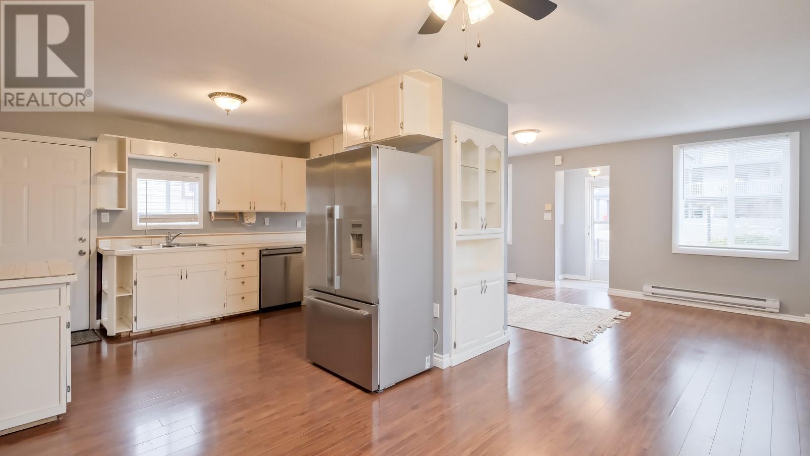326 Rigsby Street, Penticton, British Columbia  V2A 5S7 - Photo 8 - 10341655
