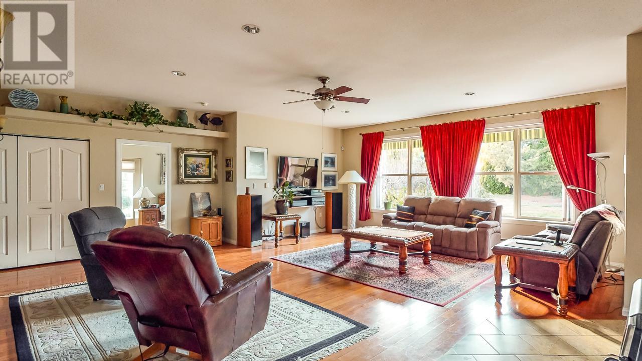 7231 Island Road, Oliver, British Columbia  V0H 1T7 - Photo 10 - 10340284