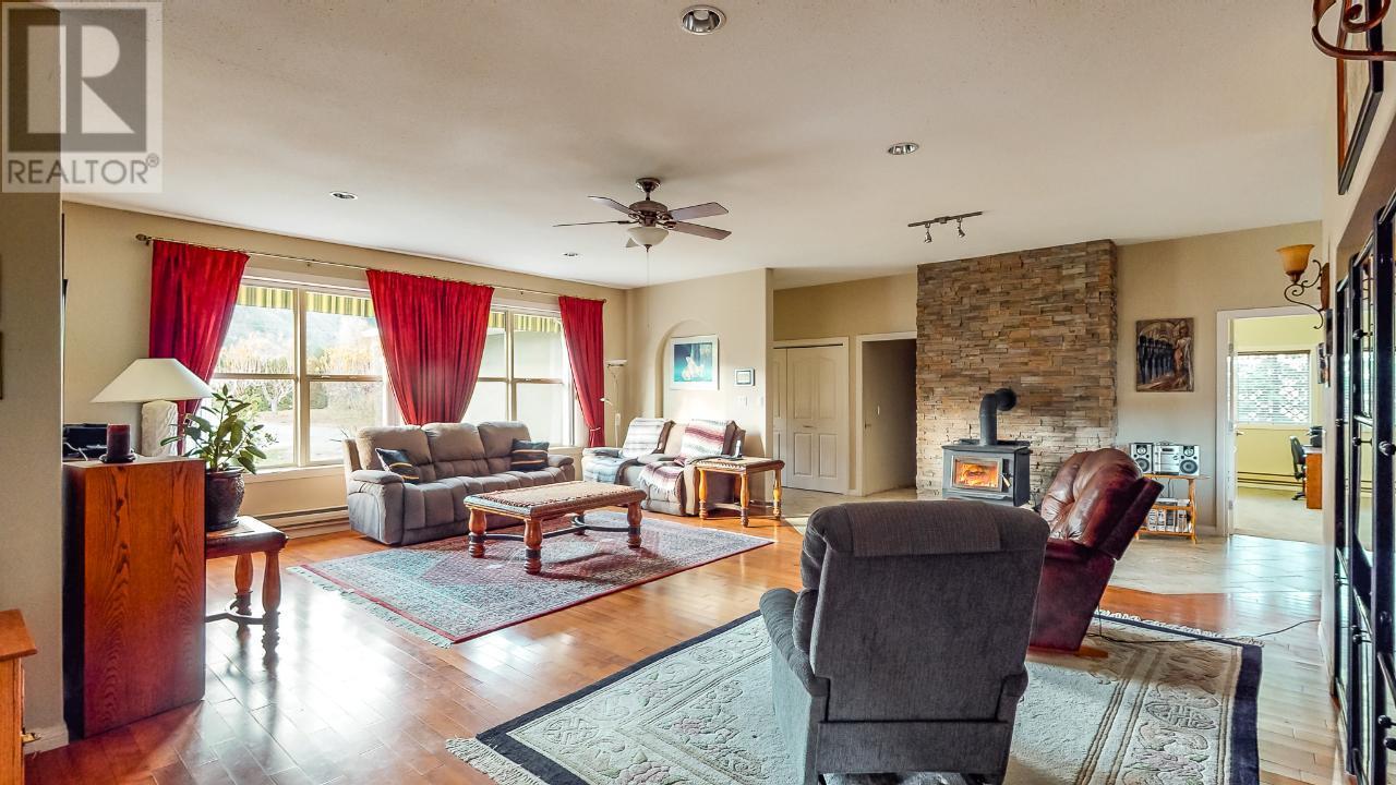 7231 Island Road, Oliver, British Columbia  V0H 1T7 - Photo 12 - 10340284