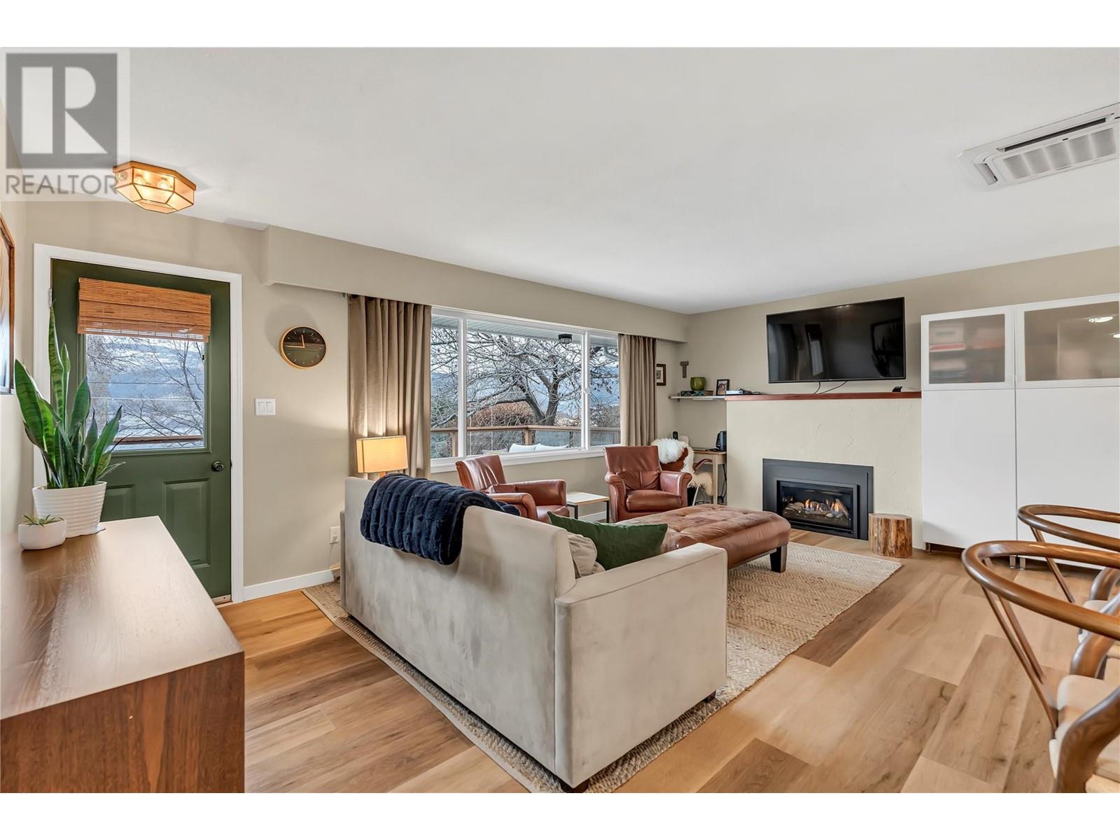 4444 Sage Mesa Drive, Penticton, British Columbia  V2A 9A3 - Photo 6 - 10341292