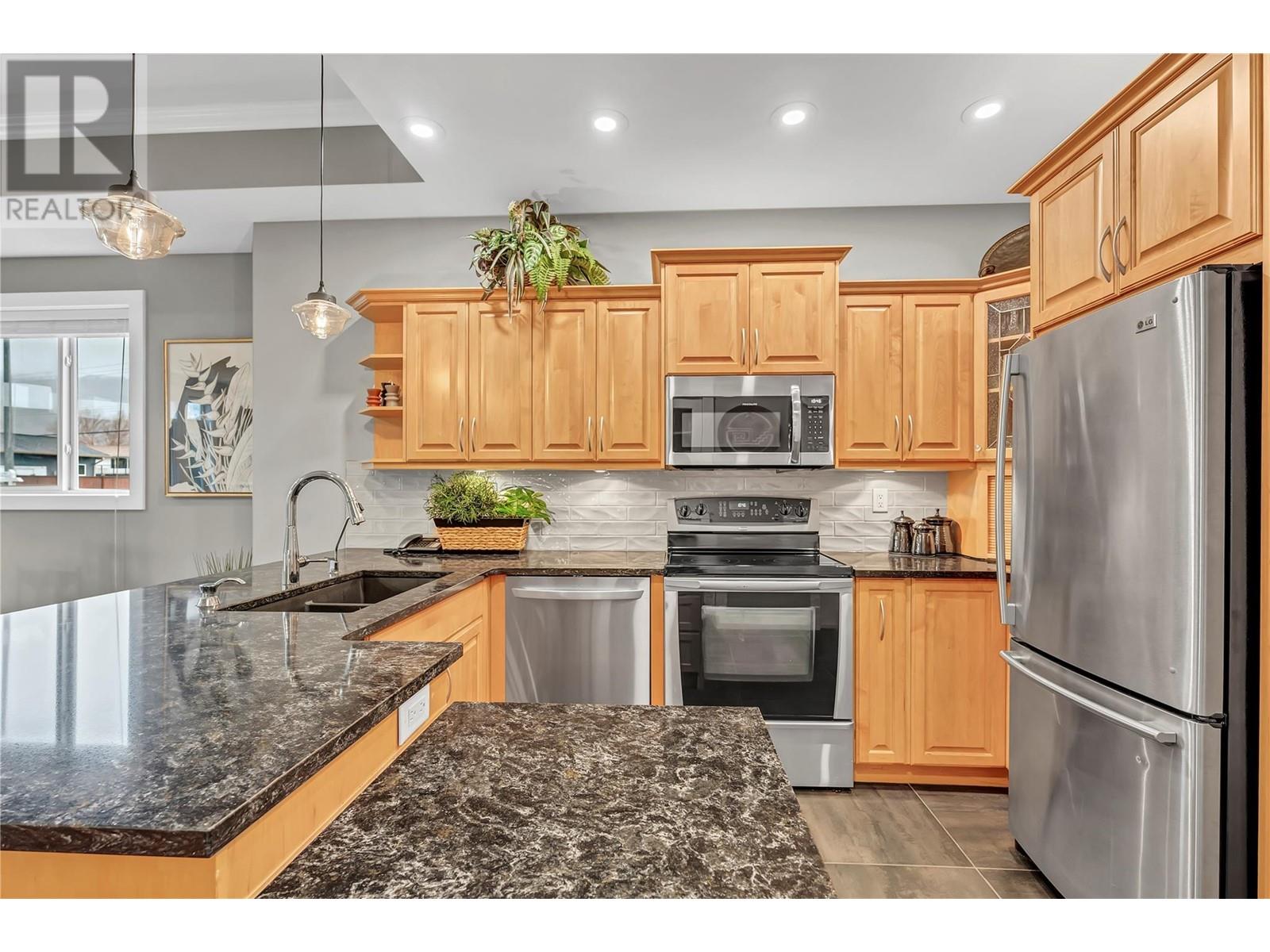 2629 Cornwall Drive Unit# 111, Penticton, British Columbia  V2A 6W2 - Photo 6 - 10341243