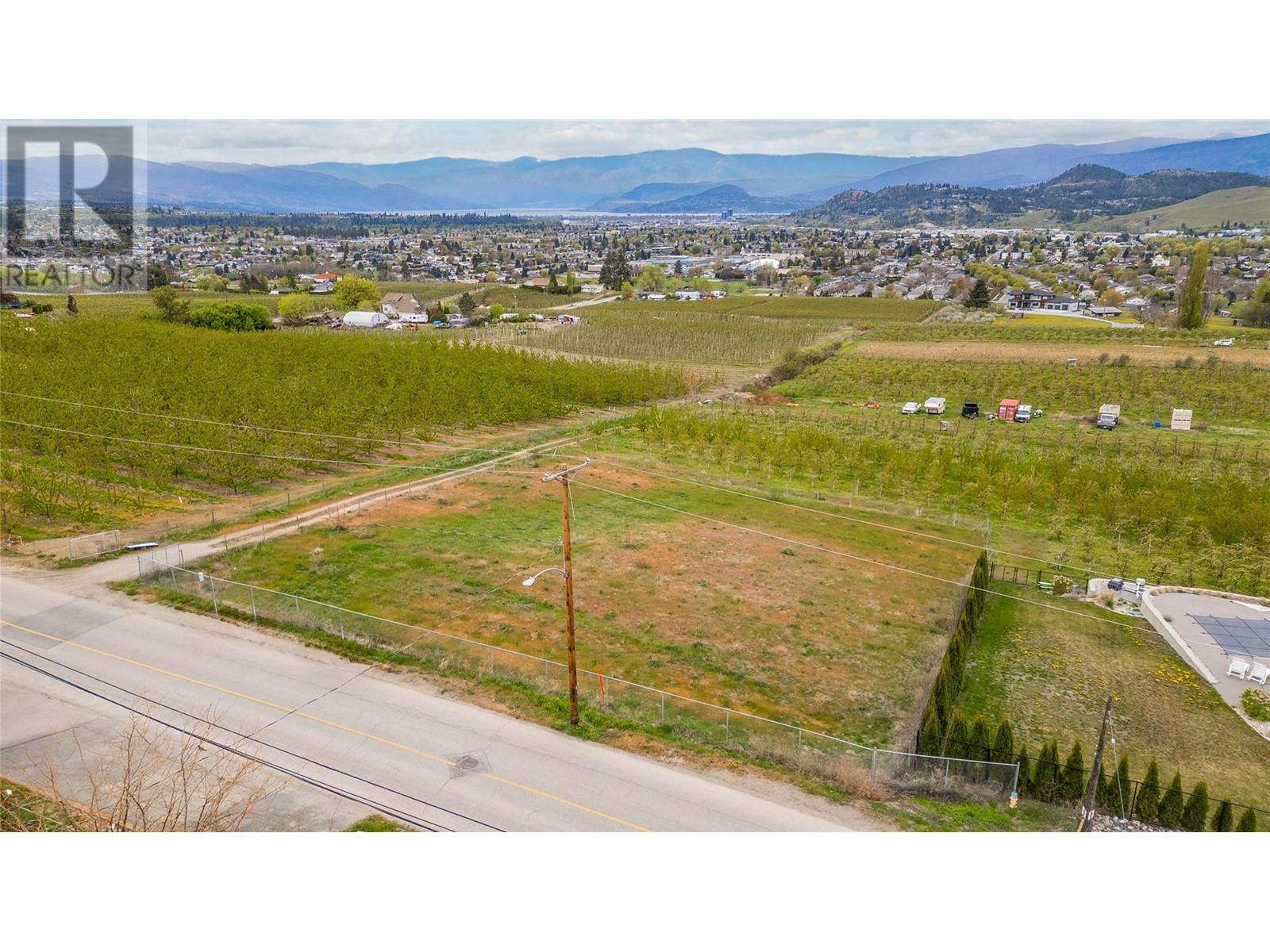 1080 Gibson Road, Kelowna, British Columbia  V1P 1B9 - Photo 2 - 10339795