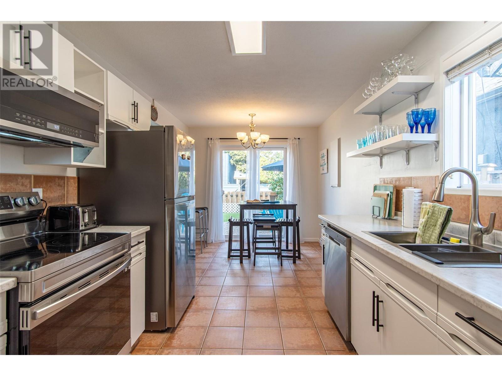 678 Wade Avenue Unit# 101, Penticton, British Columbia  V2A 6X7 - Photo 18 - 10341774