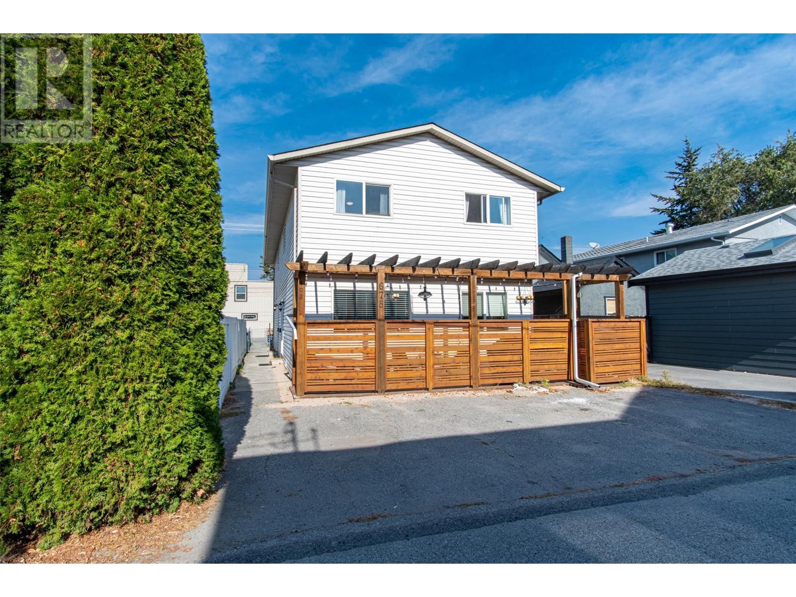 678 Wade Avenue Unit# 102, Penticton, British Columbia  V2A 6X7 - Photo 1 - 10341786
