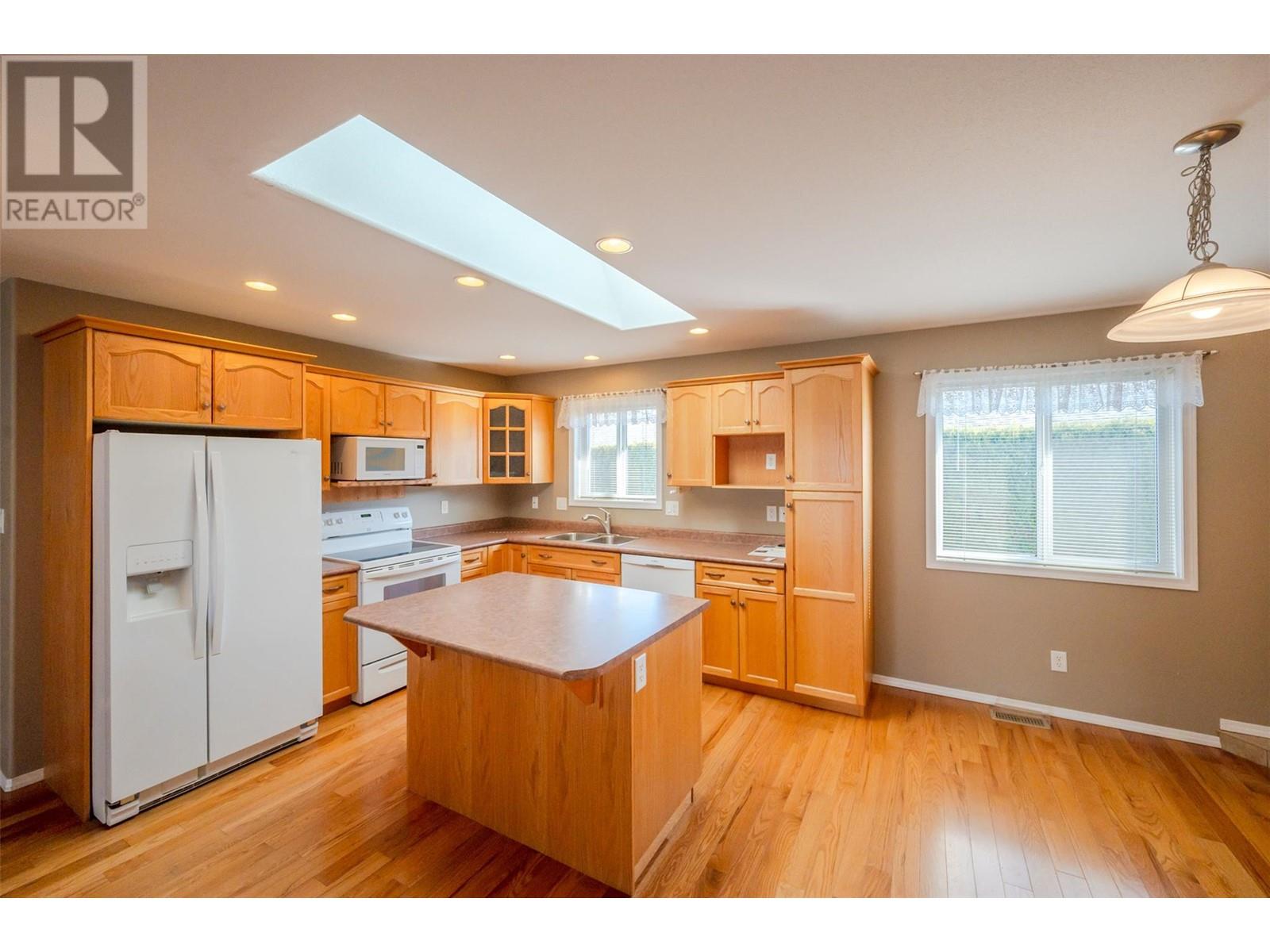 612 Red Wing Drive, Penticton, British Columbia  V2A 8N7 - Photo 10 - 10341800