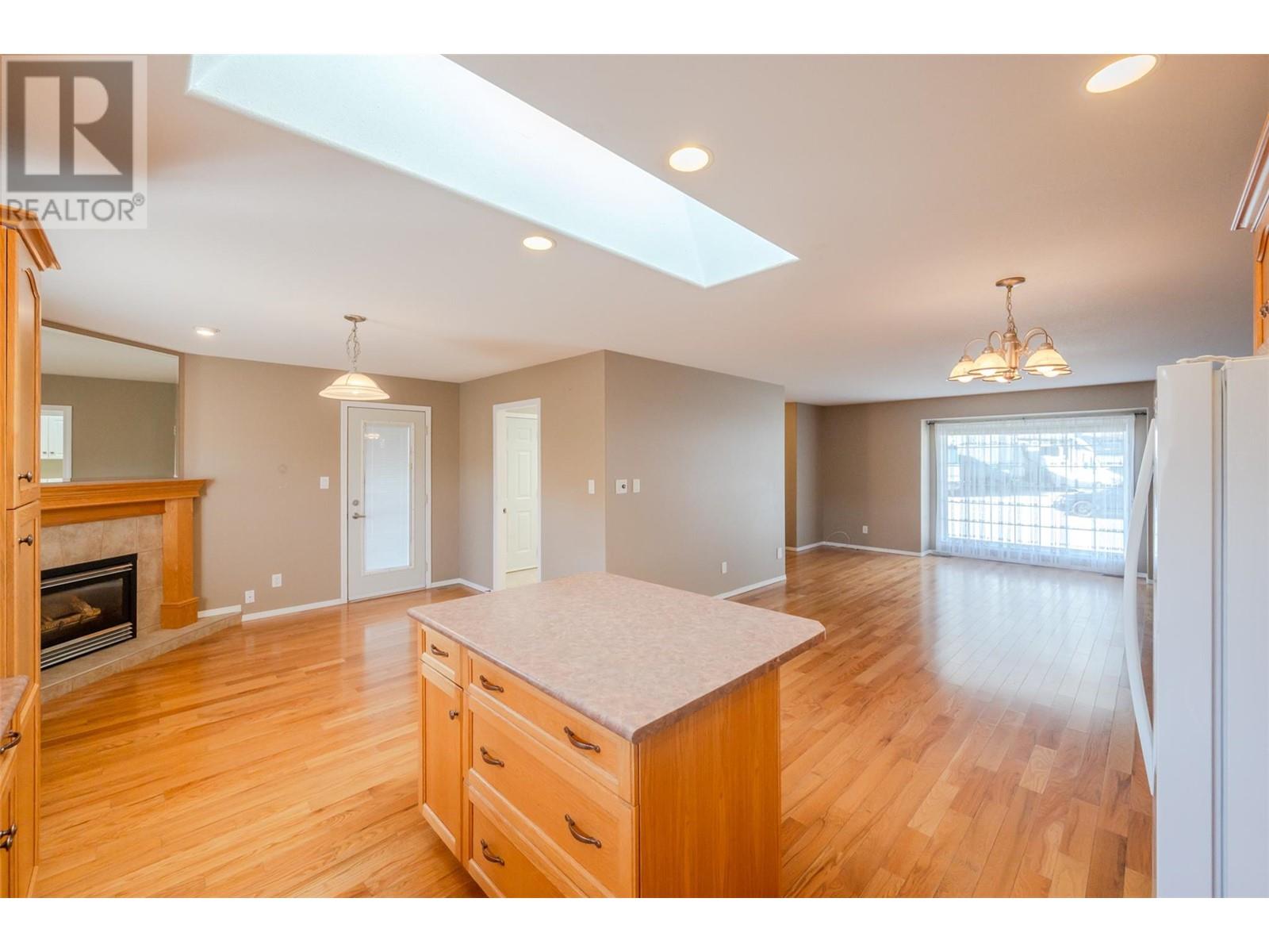 612 Red Wing Drive, Penticton, British Columbia  V2A 8N7 - Photo 12 - 10341800
