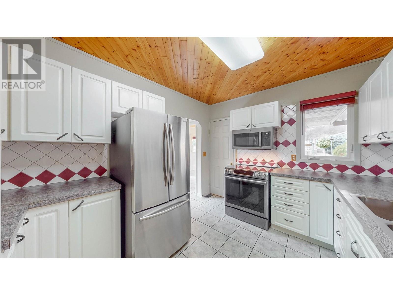 5944 Nicola Street, Oliver, British Columbia  V0H 1T0 - Photo 12 - 10341614