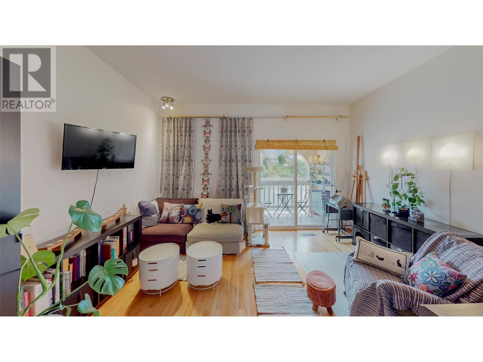 8029 Vedette Drive, Osoyoos, British Columbia  V0H 1V2 - Photo 2 - 10339598