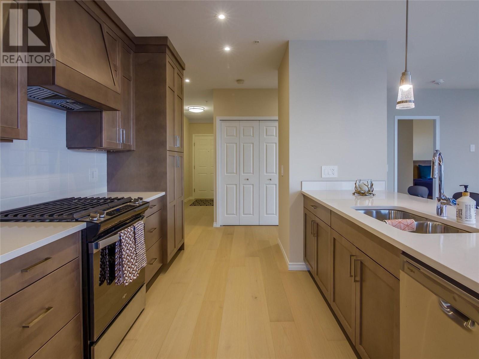 3362 Skaha Lake Road Unit# 1204, Penticton, British Columbia  V2A 0J4 - Photo 5 - 10340770