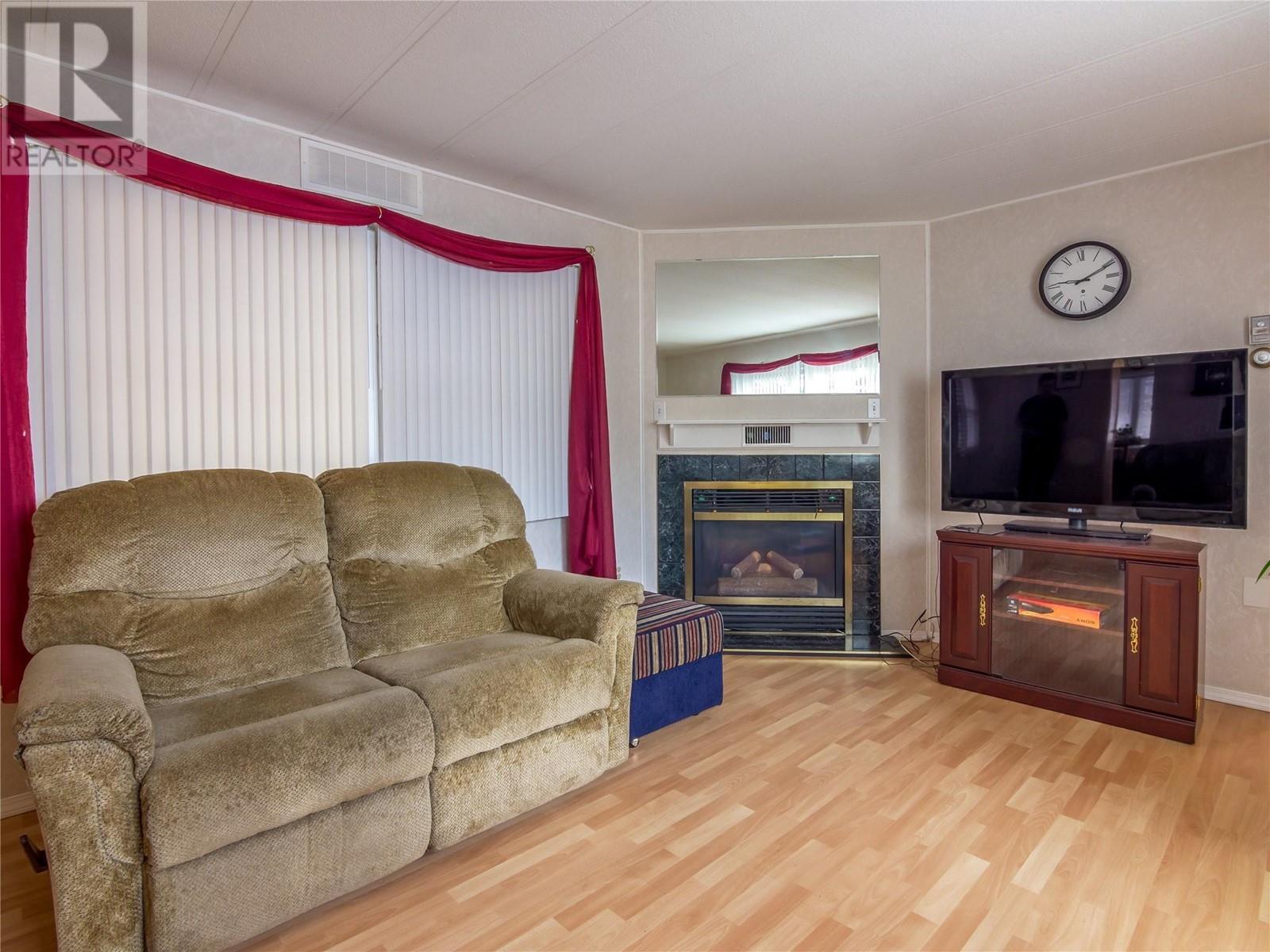 197 Dauphin Avenue Unit# 36, Penticton, British Columbia  V2A 3S3 - Photo 8 - 10339962