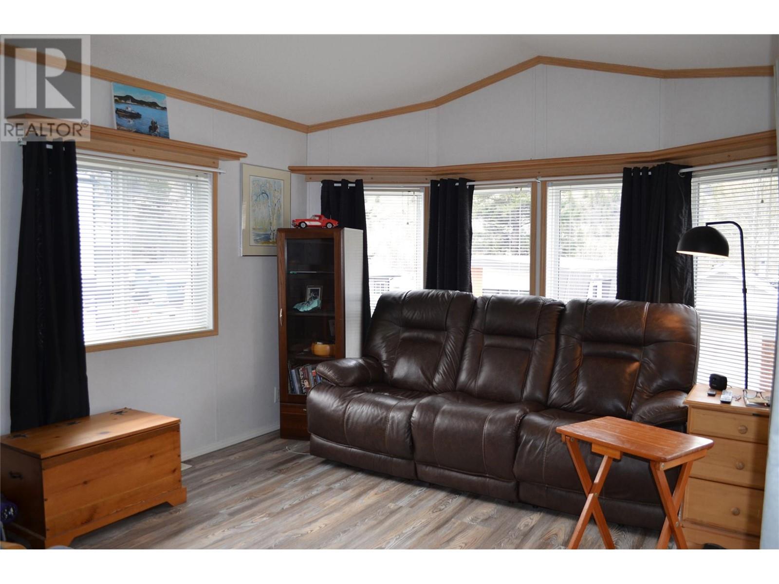 4354 Hwy 3 Highway Unit# 4, Keremeos, British Columbia  V0X 1N1 - Photo 2 - 10341921