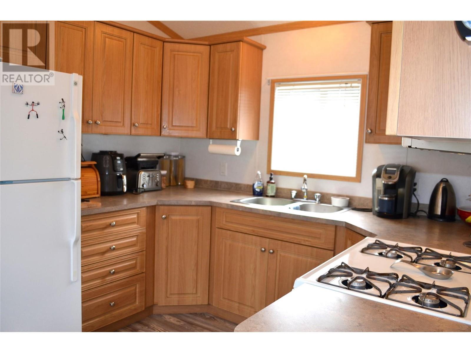 4354 Hwy 3 Highway Unit# 4, Keremeos, British Columbia  V0X 1N1 - Photo 7 - 10341921