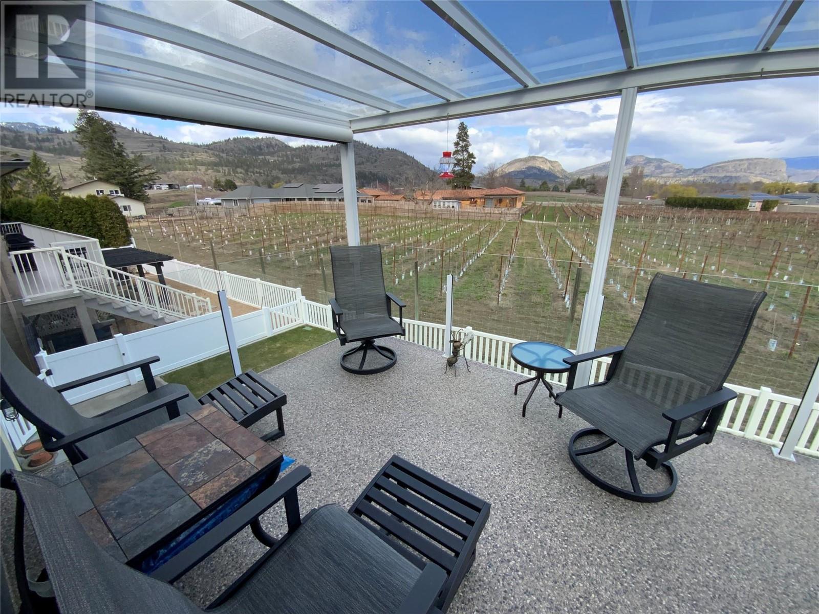 6953 Chardonnay Place, Penticton, British Columbia  V0H 1T4 - Photo 3 - 10341972