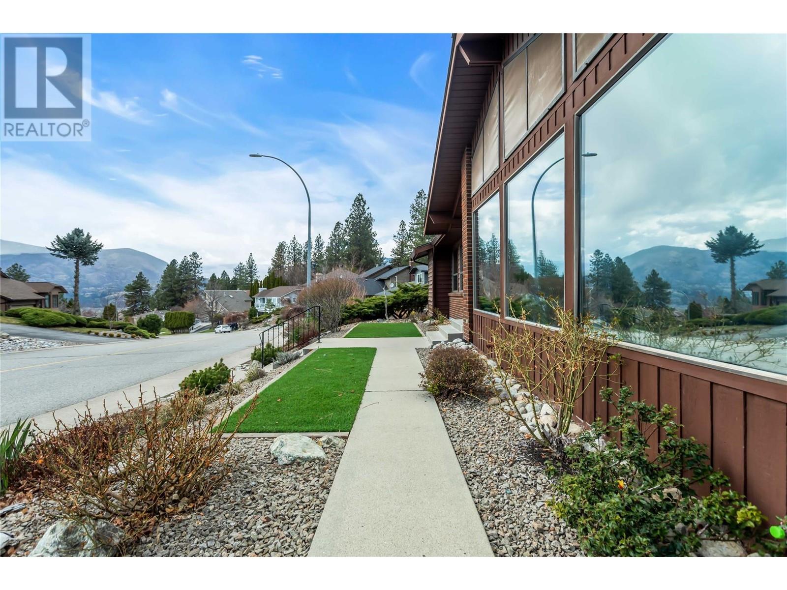 781 Balsam Avenue, Penticton, British Columbia  V2A 7Y8 - Photo 12 - 10342034