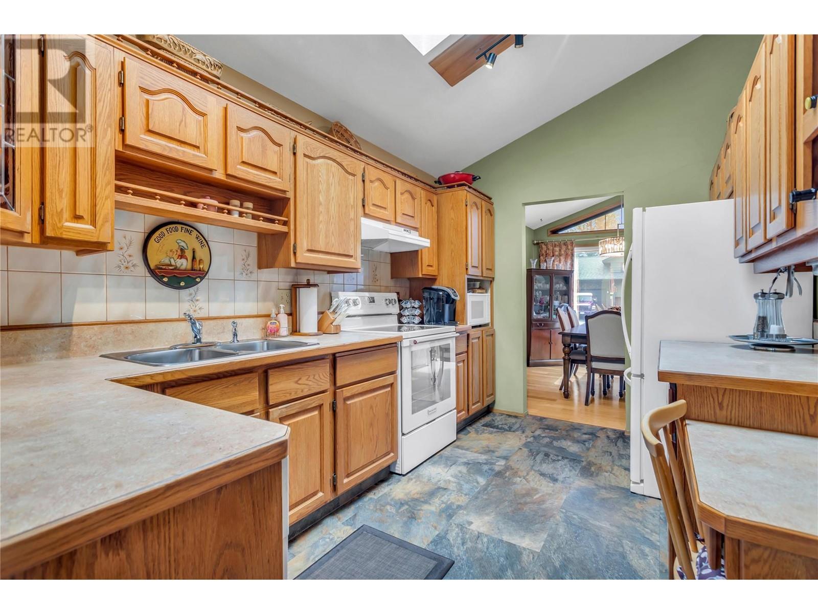 781 Balsam Avenue, Penticton, British Columbia  V2A 7Y8 - Photo 21 - 10342034