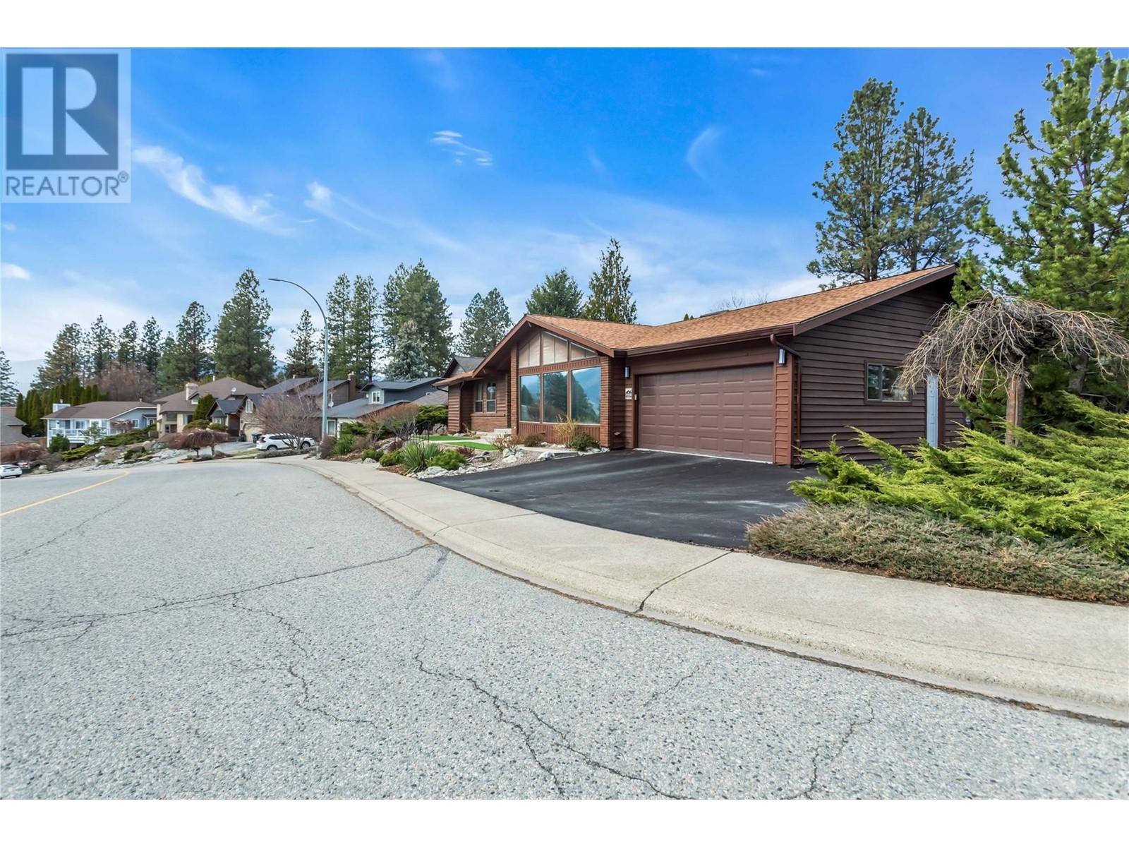 781 Balsam Avenue, Penticton, British Columbia  V2A 7Y8 - Photo 4 - 10342034