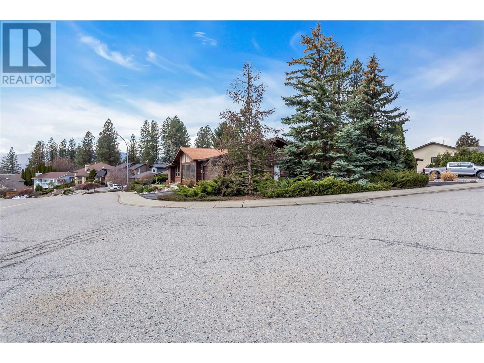 781 Balsam Avenue, Penticton, British Columbia  V2A 7Y8 - Photo 6 - 10342034