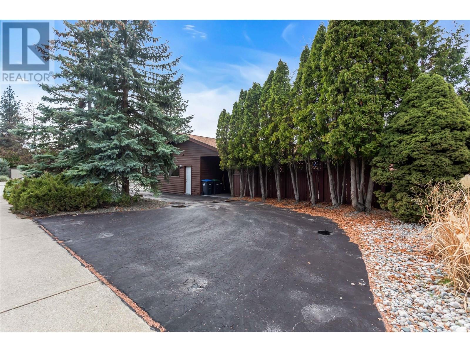 781 Balsam Avenue, Penticton, British Columbia  V2A 7Y8 - Photo 7 - 10342034