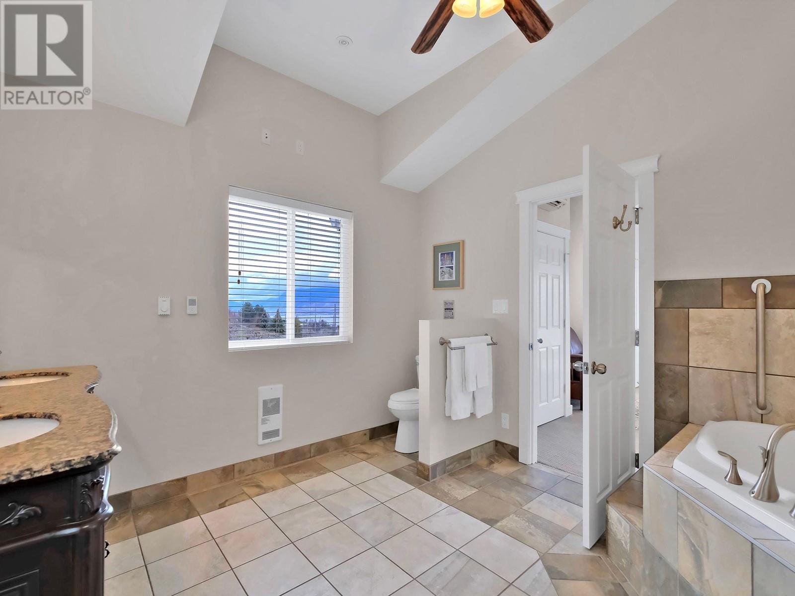 2070 Naramata Road, Penticton, British Columbia  V2A 8T9 - Photo 15 - 10341610