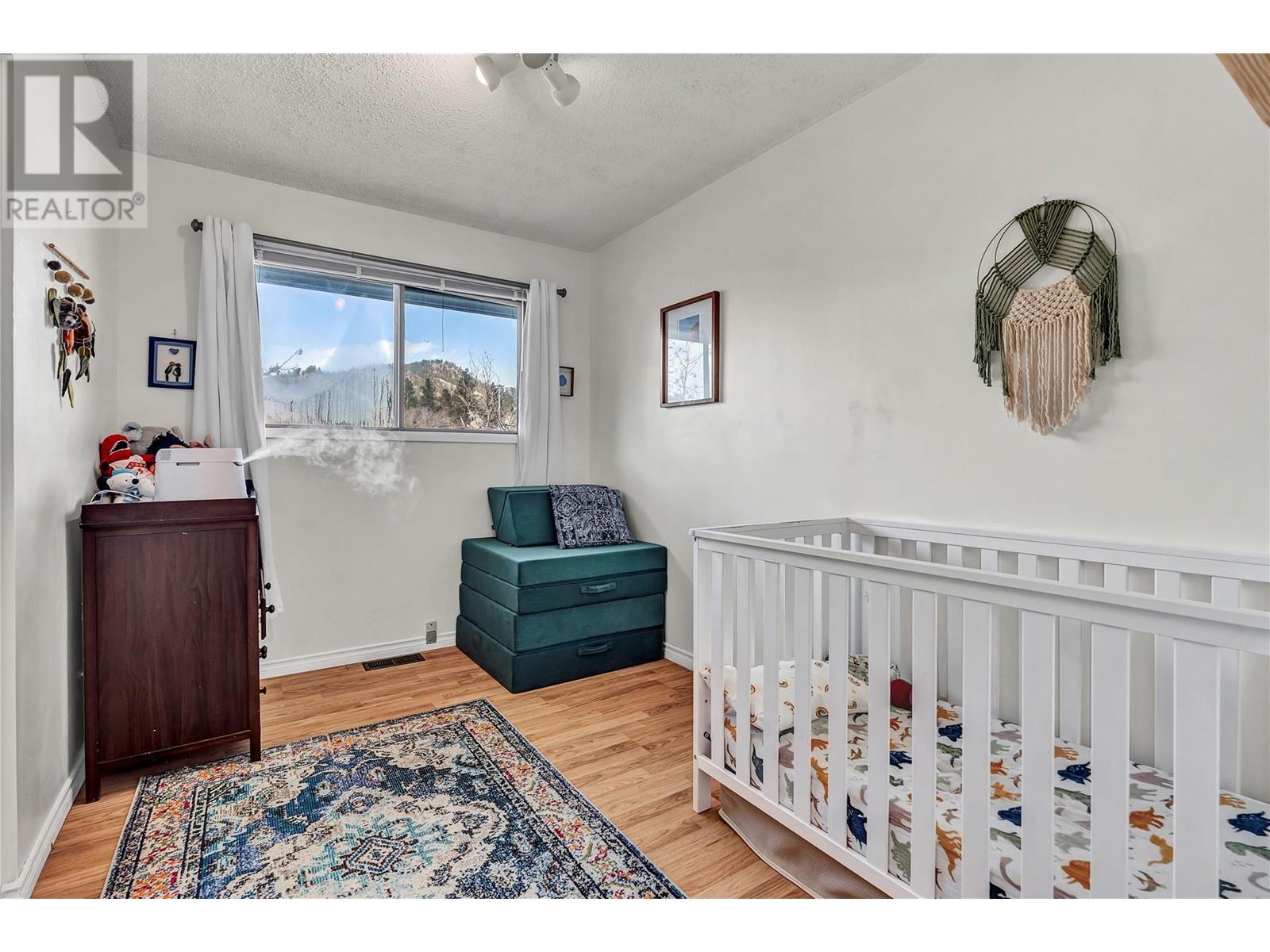 1385 Maccleave Avenue, Penticton, British Columbia  V2A 3E4 - Photo 12 - 10340799