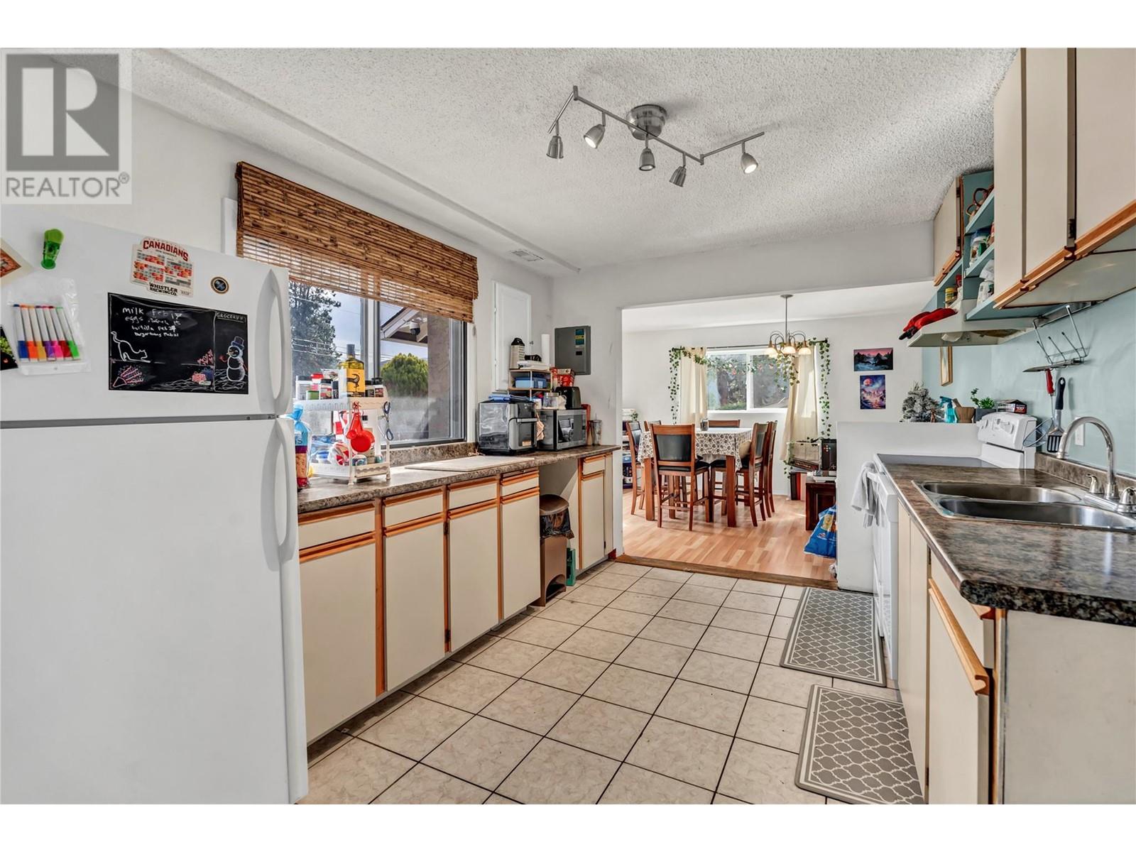 1385 Maccleave Avenue, Penticton, British Columbia  V2A 3E4 - Photo 21 - 10340799