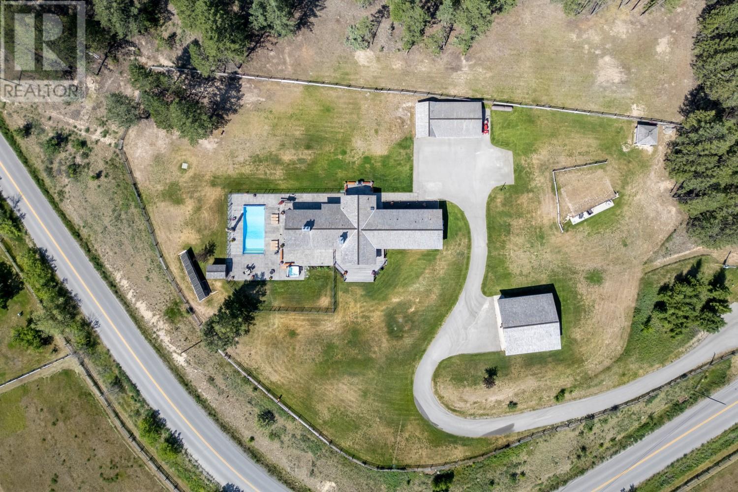 2175 Westside Road, Invermere, British Columbia  V0A 1K0 - Photo 11 - 10341738