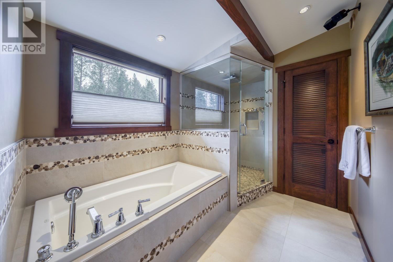 2175 Westside Road, Invermere, British Columbia  V0A 1K0 - Photo 36 - 10341738