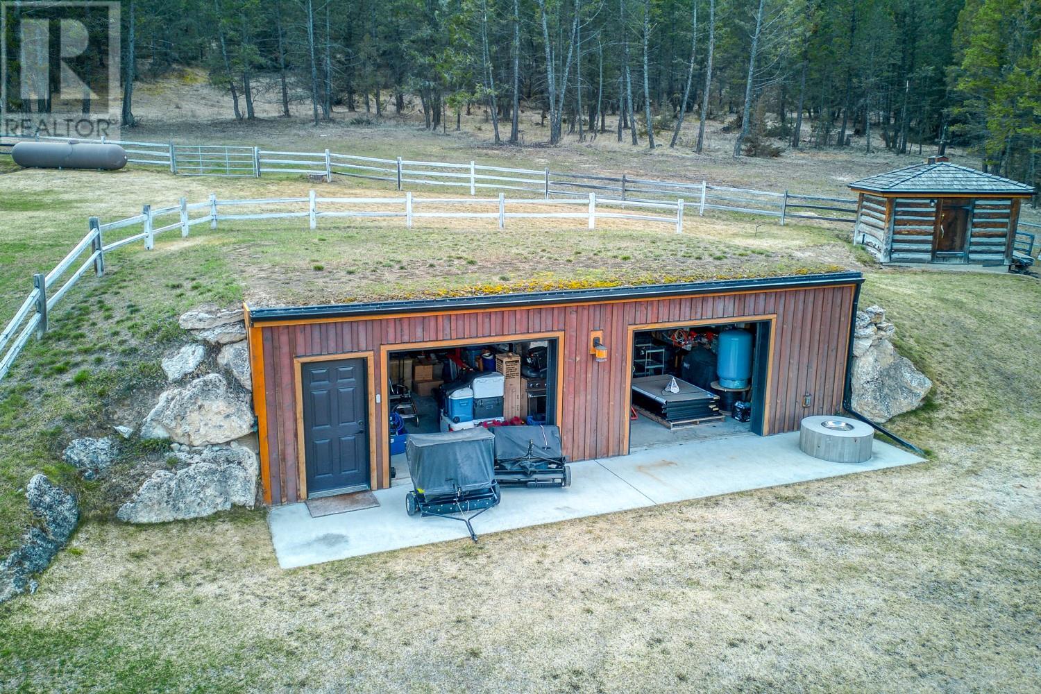 2175 Westside Road, Invermere, British Columbia  V0A 1K0 - Photo 49 - 10341738