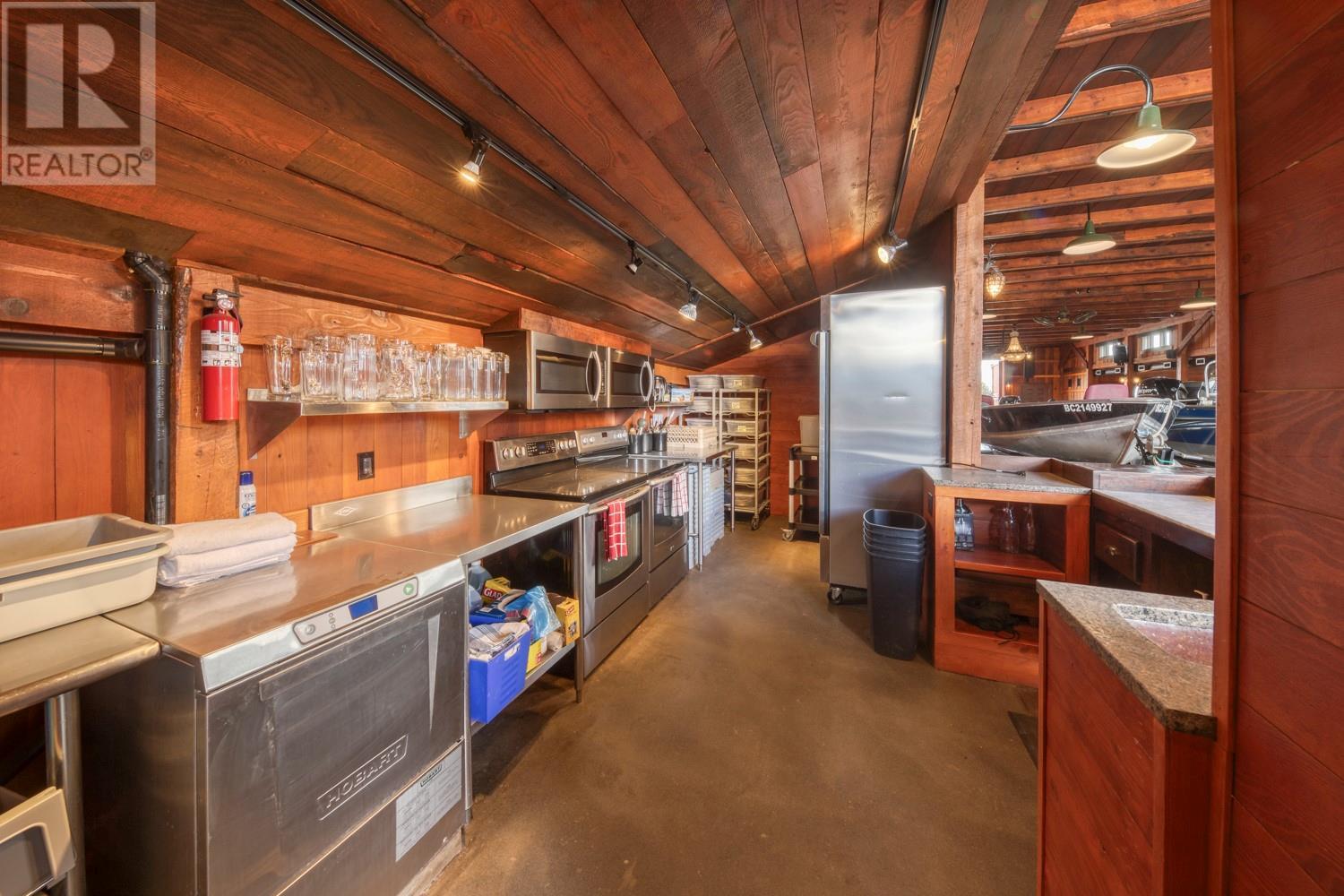 2175 Westside Road, Invermere, British Columbia  V0A 1K0 - Photo 77 - 10341738