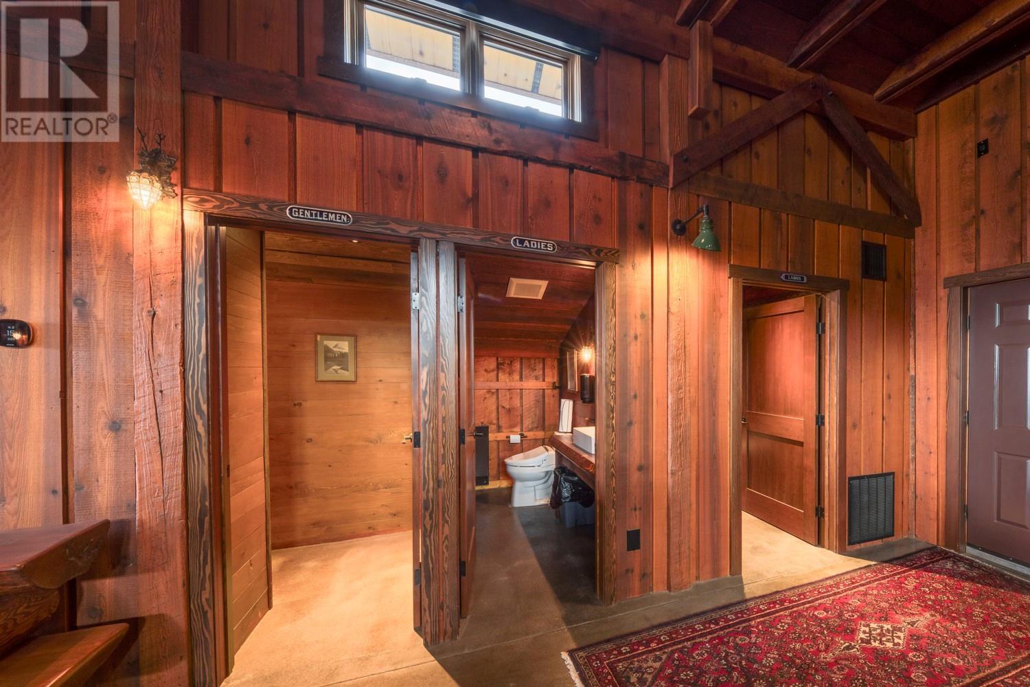 2175 Westside Road, Invermere, British Columbia  V0A 1K0 - Photo 79 - 10341738