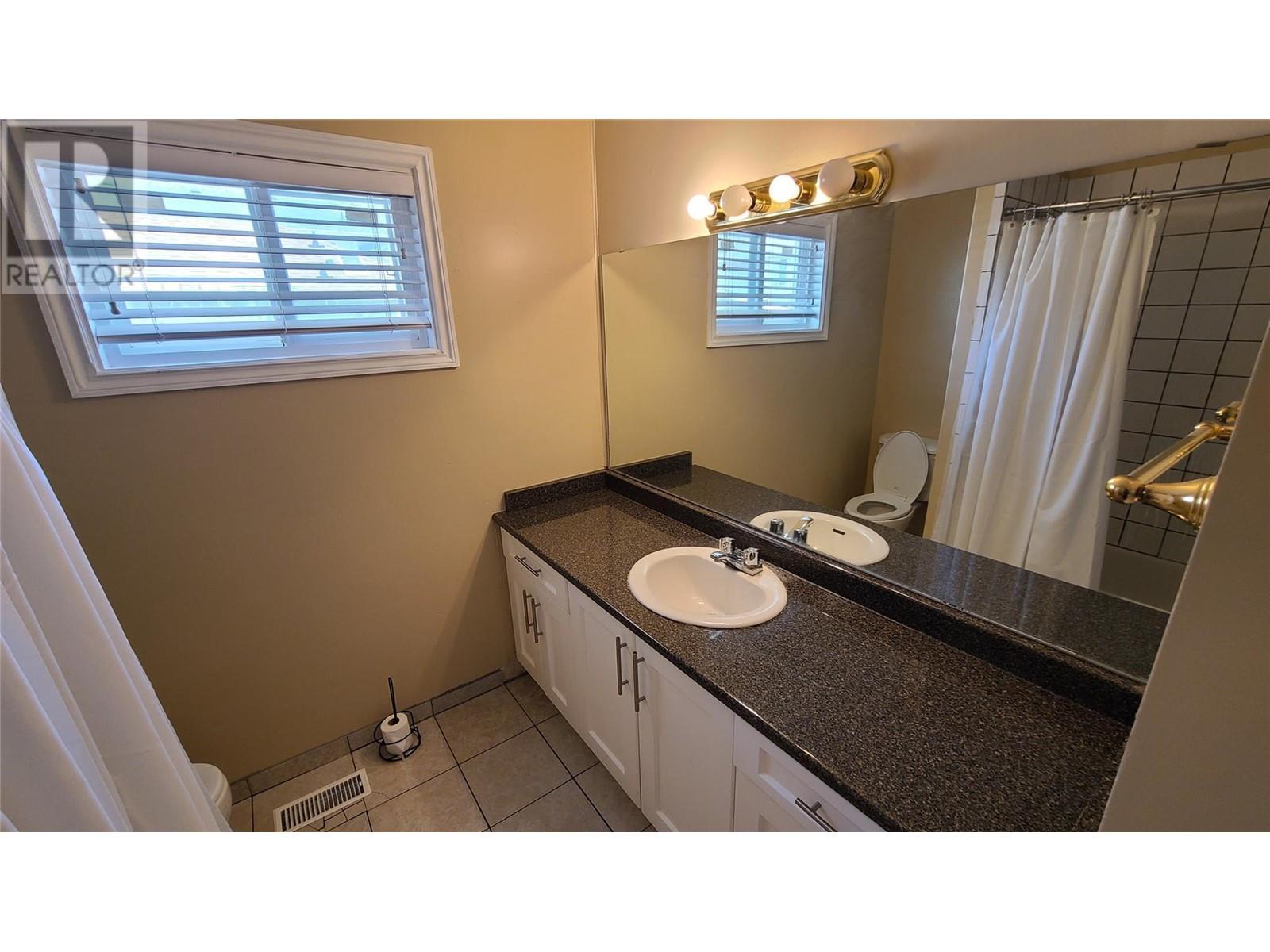 6056 Spartan Street, Oliver, British Columbia  V0H 1T0 - Photo 14 - 10342054
