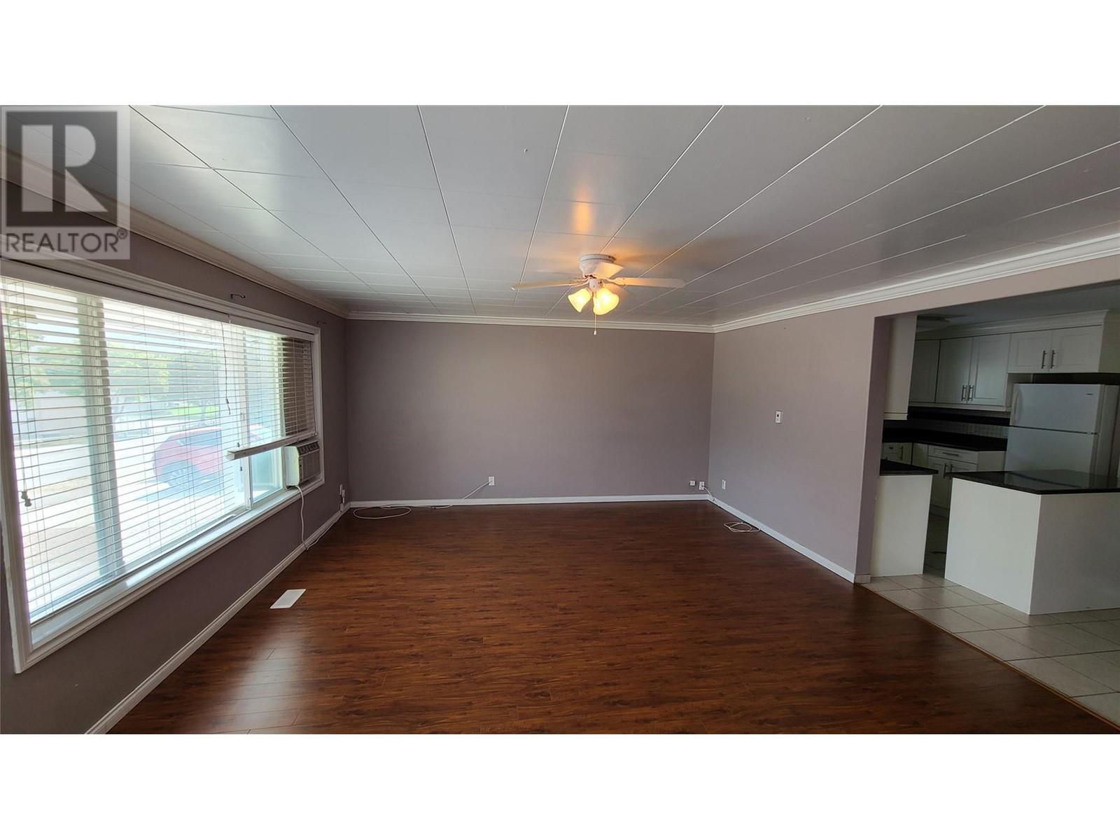 6056 Spartan Street, Oliver, British Columbia  V0H 1T0 - Photo 6 - 10342054