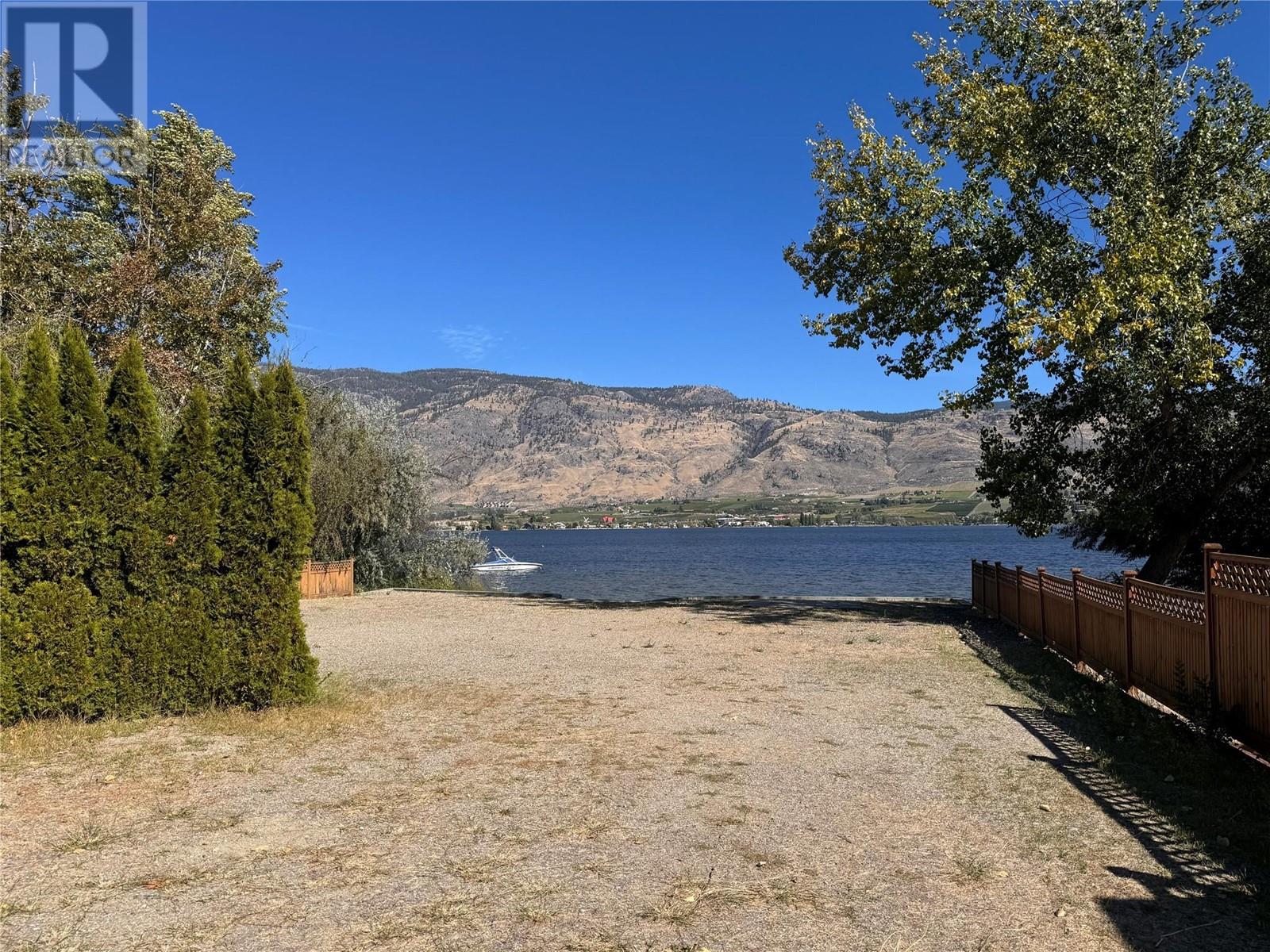 4025 Oleander Drive, Osoyoos, British Columbia  V0H 1V1 - Photo 1 - 10342082