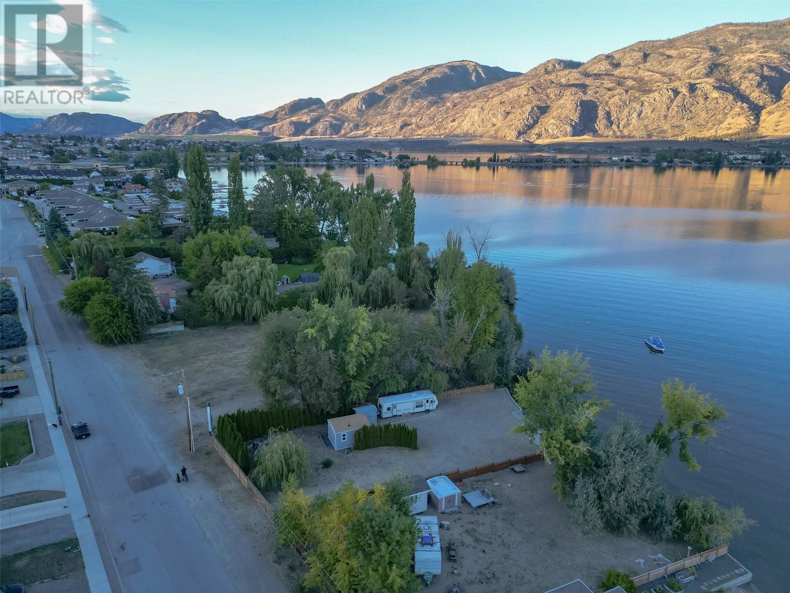 4025 Oleander Drive, Osoyoos, British Columbia  V0H 1V1 - Photo 33 - 10342082