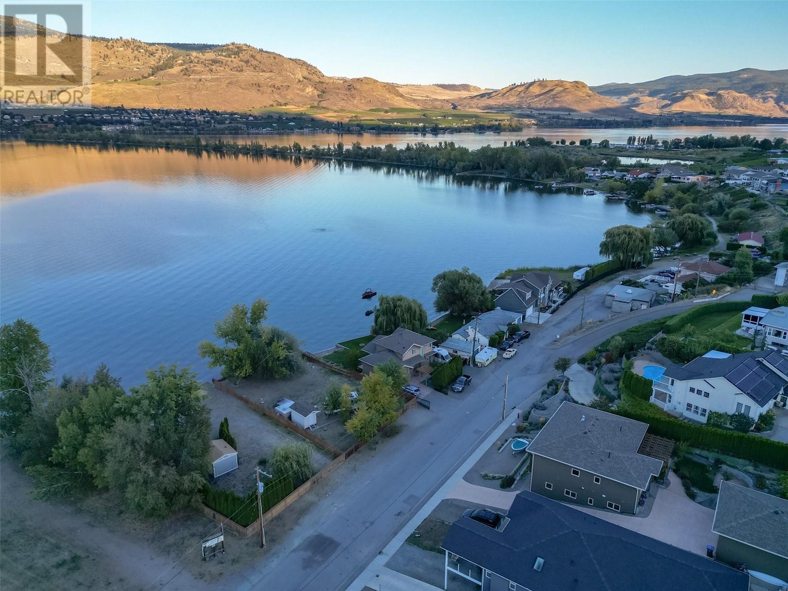 4025 Oleander Drive, Osoyoos, British Columbia  V0H 1V1 - Photo 40 - 10342082